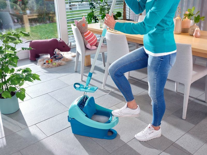 Набір для прибирання Leifheit Set Press Profi XL 55096: швабра 42 см та відро з пресом TM-LEIF-55096 фото